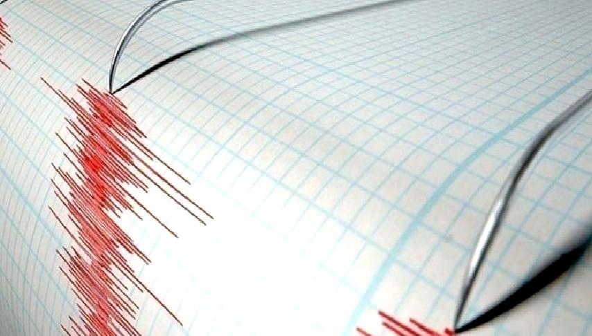 Marmaris'te meydana gelen 4 büyüklüğündeki deprem, bölge halkında paniğe yol