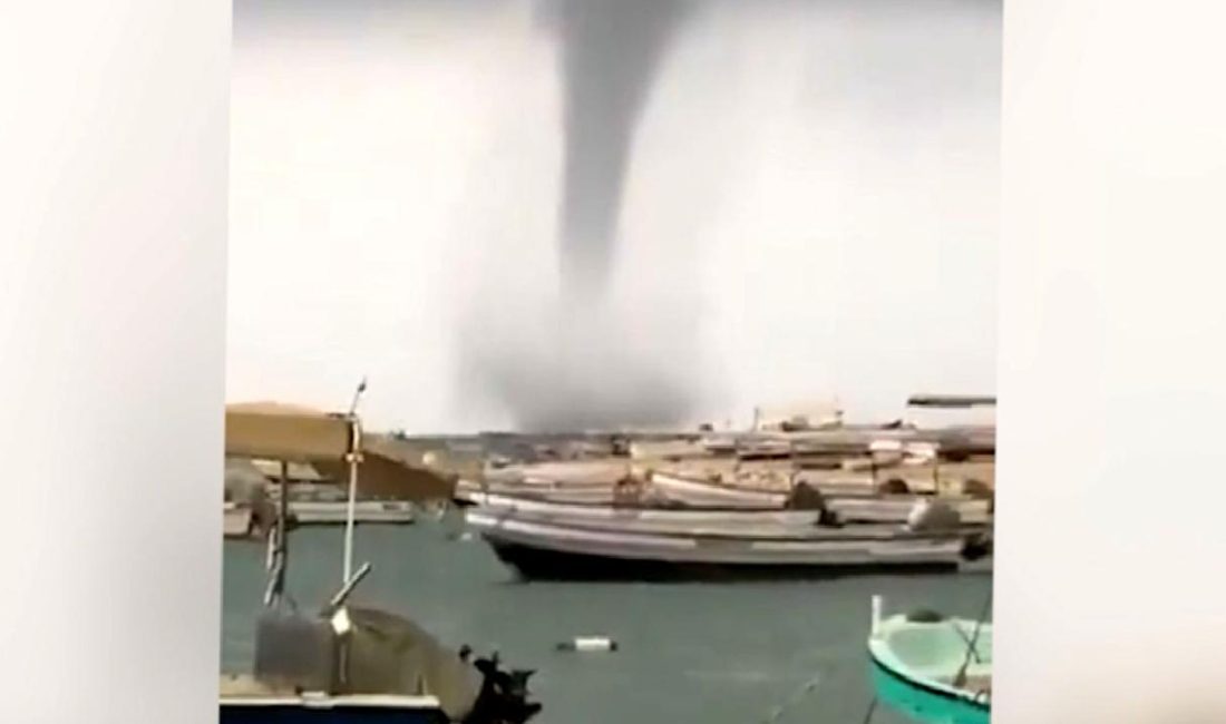Mekke’de Şiddetli Yağışlar ve Sel Felaketi Mekke'de meydana gelen şiddetli yağışlar, bölgedeki hayatı olumsuz etkiledi. Sel
