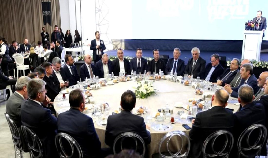 MÜSİAD Kayseri Şubesi'nde düzenlenen 'Türkiye Yüzyılı' Ödül Gecesi, iş dünyasının