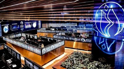 Piyasalarda son durum ve ekonomik gelişmeler hakkında güncel bilgiler edinin.