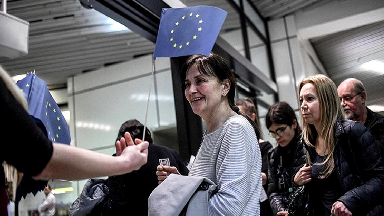 Romanya ve Bulgaristan, Şengen Bölgesi'ne katılarak Avrupa'da seyahati daha da