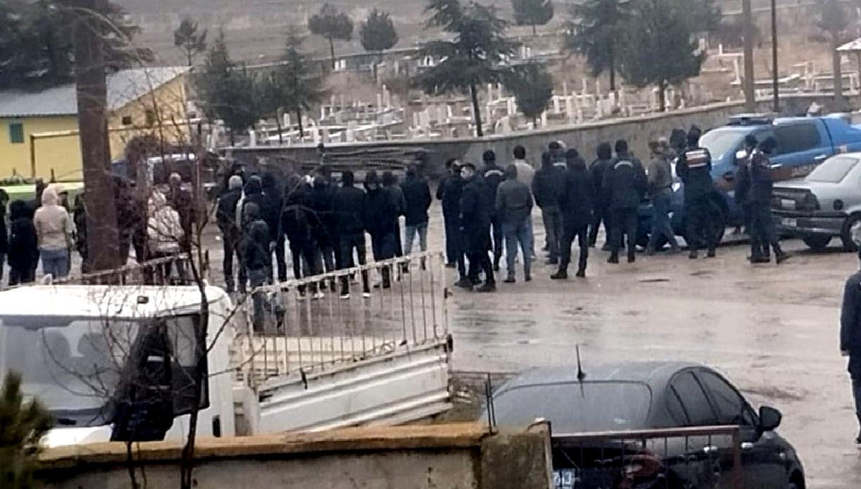 Sandıklı'da meydana gelen silahlı kavgada iki kadın hayatını kaybetti. Olayın