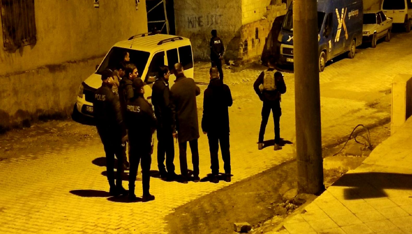 Şanlıurfa'da gerçekleşen silahlı saldırıda 28 yaşındaki bir genç hayatını kaybetti.