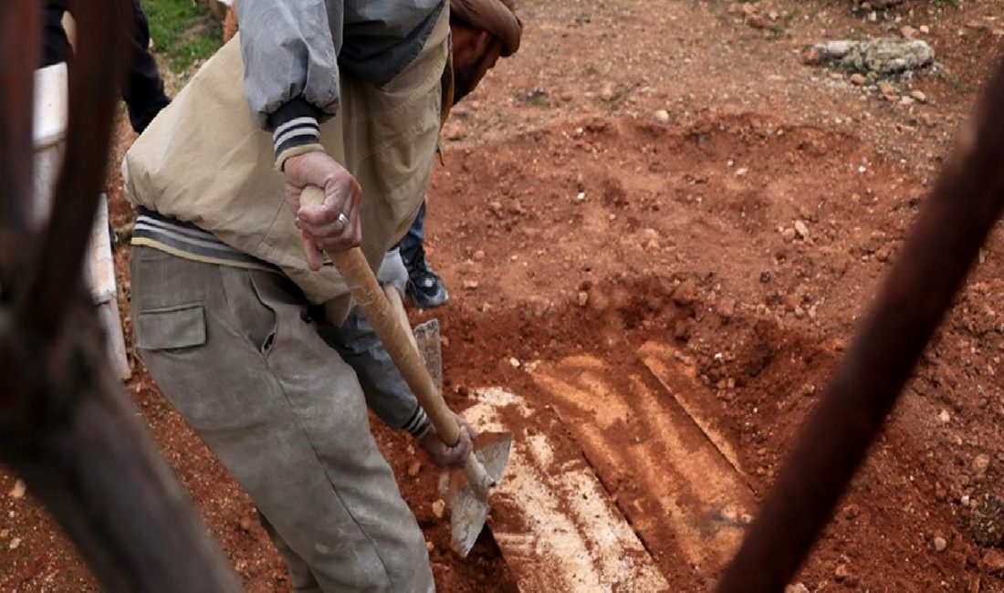 Suriye'deki son toplu mezar buluntuları, savaşın acı gerçeklerini bir kez