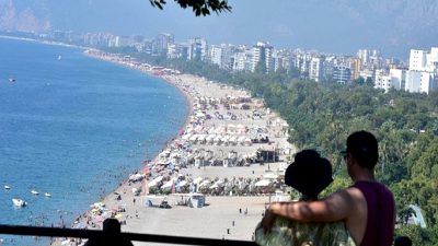 Yılbaşı tatil planlarınızı yaparken artan talebi göz önünde bulundurun. En
