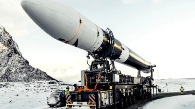 Avrupa'nın ilk yörünge roketi fırlatma denemesi başarısız oldu. Uzay araştırmalarında