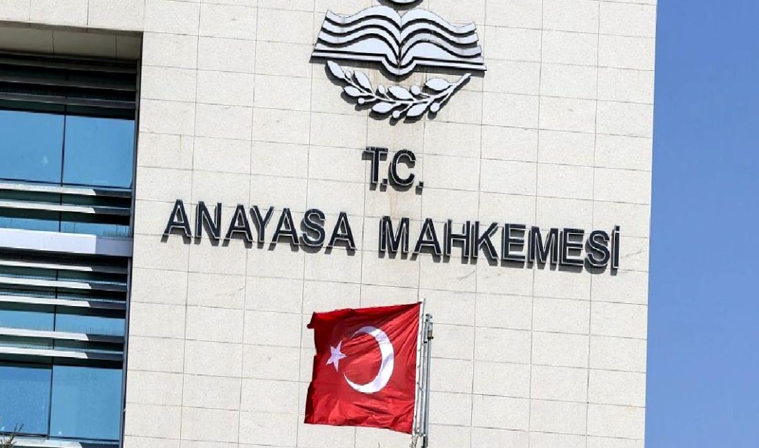 CHP’den TMSF Düzenlemesine İptal Başvurusu CHP, TMSF düzenlemesi için iptal başvurusunda bulundu. Bu gelişmenin arka