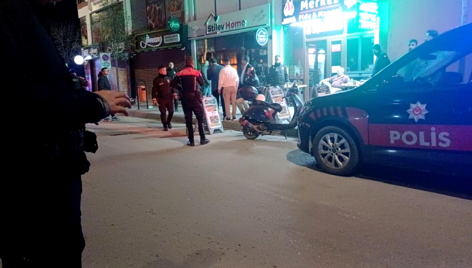 Çorum'da meydana gelen bıçaklı kavgada bir kişi hayatını kaybetti. Olayın