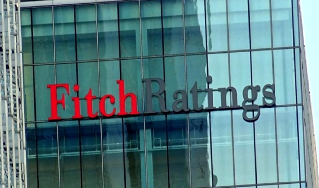 Fitch’in Tarife Açıklamaları ve Otomobil Sektörüne Etkileri Fitch'in tarife açıklamaları otomobil sektörünü nasıl etkiliyor? Bu içerikte detaylı