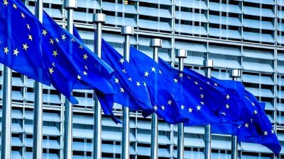 Küresel piyasalardaki olumsuz gelişmeler ve ticaret savaşlarının etkileri üzerine derinlemesine