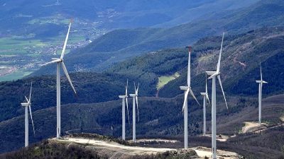 2024'te küresel şebeke dışı yenilenebilir enerji kapasitesinin büyümesiyle, sürdürülebilir geleceğe