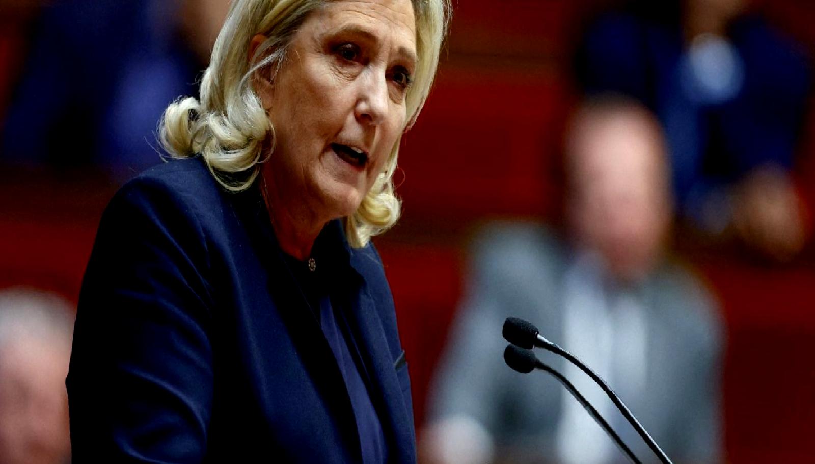 Paris Ceza Mahkemesi, Marine Le Pen'in yolsuzluk davasında karar vermek