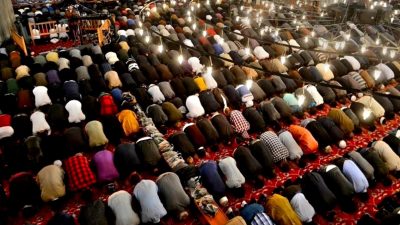 25 Nisan 2025 Cuma namazı vakitleri ve önemi hakkında detaylı