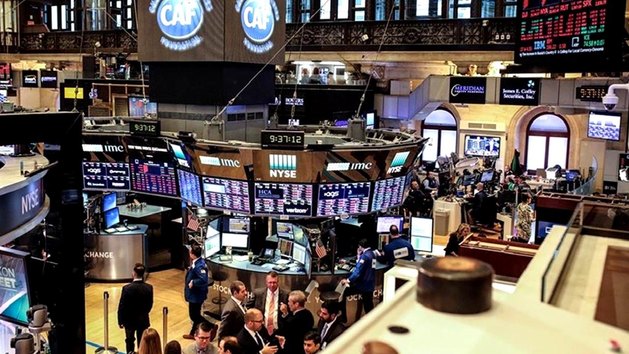 ABD borsalarında yaşanan sert düşüş ve artan ticaret gerilimi, yatırımcılar