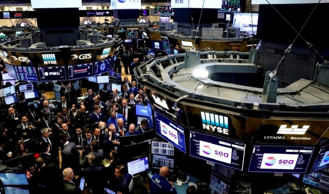 ABD’de Tarife Politikalarının Belirsizliği ve Ekonomik Etkileri ABD'de tarife politikalarının belirsizlikleri ve bu durumun ekonomik etkileri üzerine