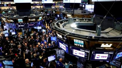 ABD'de tarife politikalarının belirsizlikleri ve bu durumun ekonomik etkileri üzerine