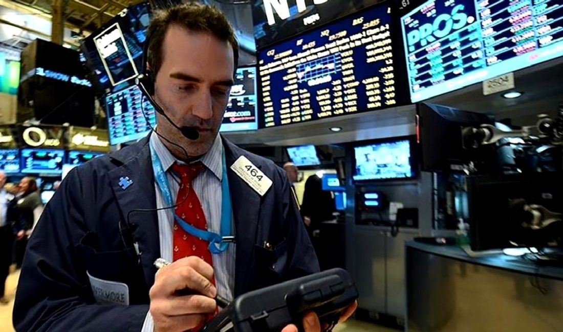 ABD’nin Koruyucu Ticaret Politikaları ve Küresel Piyasalardaki Yansımaları ABD'nin koruyucu ticaret politikaları ve küresel piyasalardaki etkileri hakkında detaylı