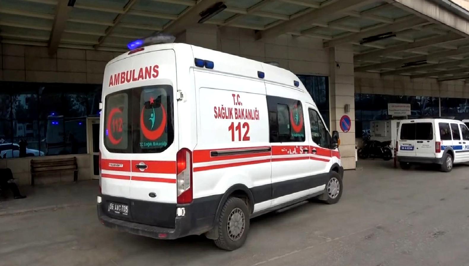 Adapazarı'nda gıda zehirlenmesi nedeniyle 11 kişi hastaneye başvurdu. Olayın detayları