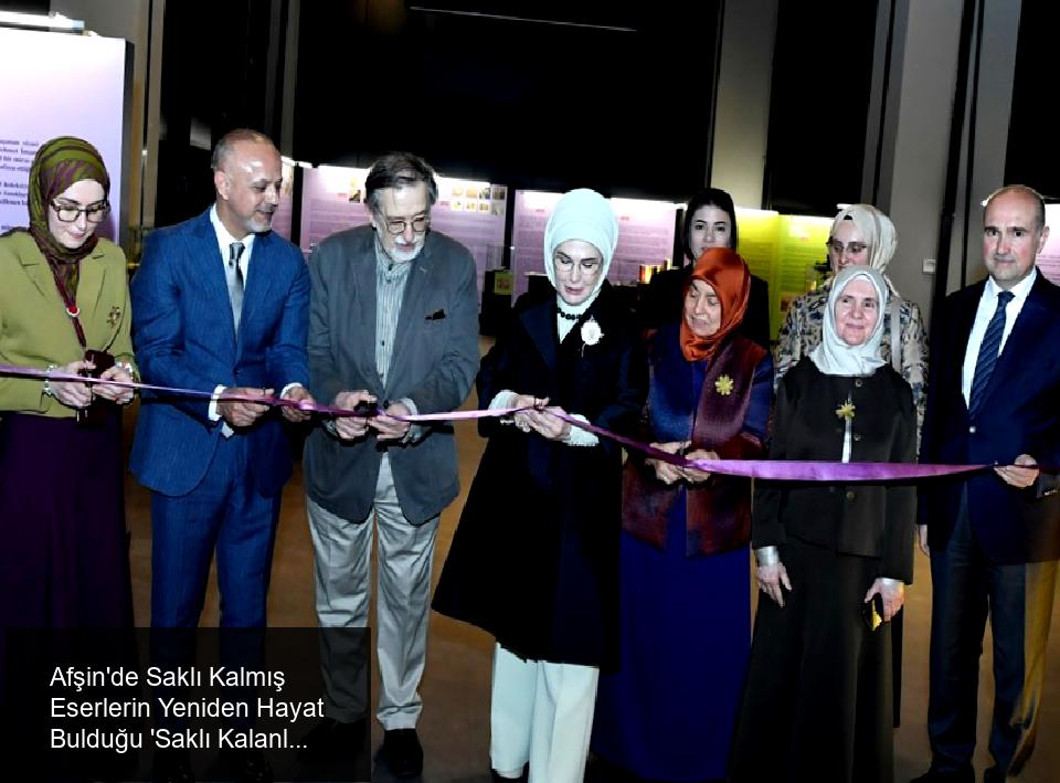 Serginin Açılışı ve Katılımcılar