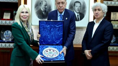 Akdeniz Üniversitesi Rektörü Prof. Dr. Özlenen Özkan, Cumhurbaşkanı Erdoğan ile