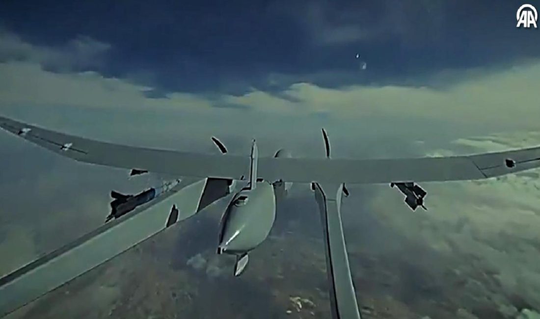 AKSUNGUR'un başarılı test uçuşu, milli savunma sanayimizin gücünü artırıyor. Yerli