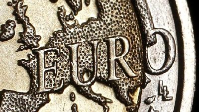 Almanya'nın ekonomik teşvik planı, Euro değerini artırarak Avrupa pazarındaki etkisini