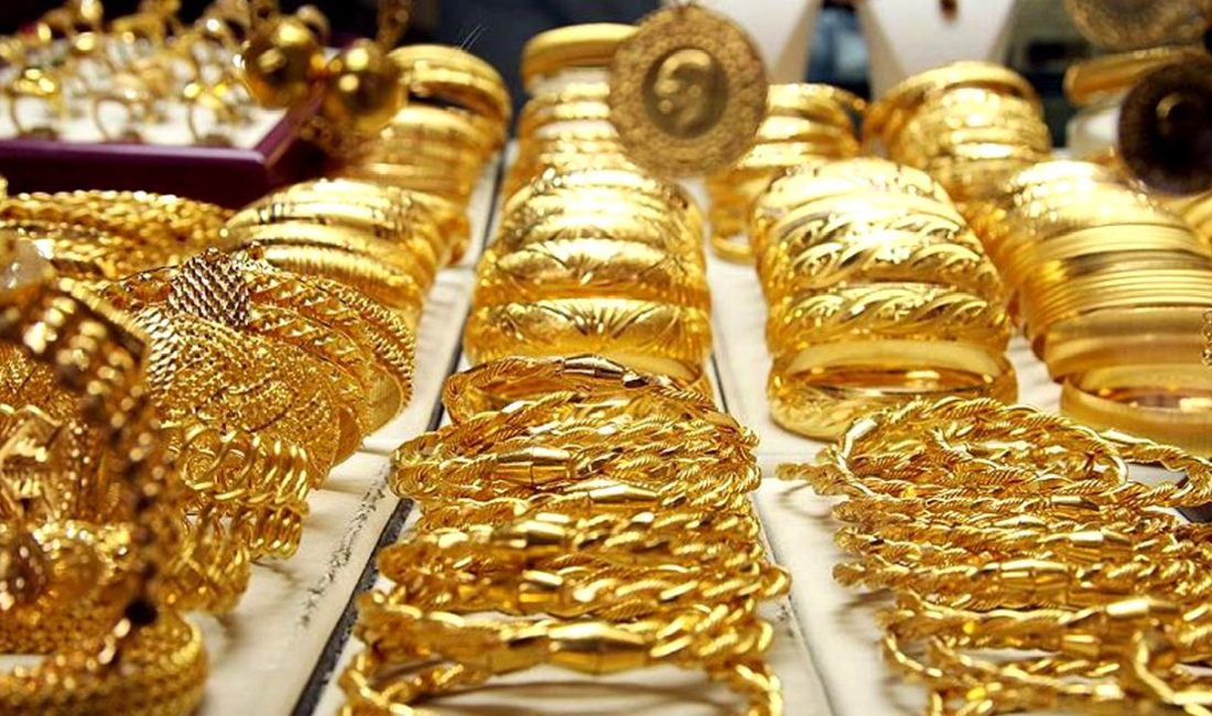Altın fiyatlarının yükselişi ve düşüşü, ekonomiye olan etkileriyle birlikte değerlendiriliyor.
