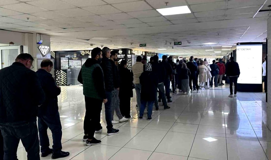 Altın fiyatlarındaki düşüş, kuyumcuları harekete geçirdi. Yatırımcılar ve alıcılar için