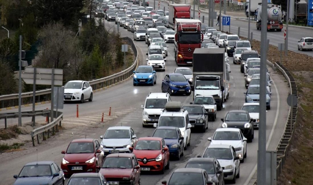 Ankara-Kırıkkale Kara Yolunda Artan Trafik Yoğunluğu Ankara-Kırıkkale kara yolunda artan trafik yoğunluğu, seyahat planlarınızı etkileyebilir. Güncel