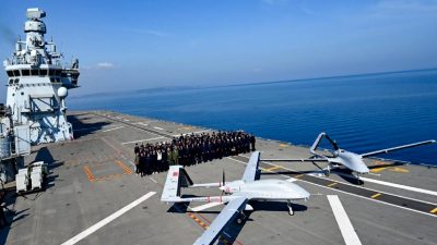 Bayraktar TB3'ün gemi testleri ve denizlerdeki yenilikçi adımlarını keşfedin. Akıllı