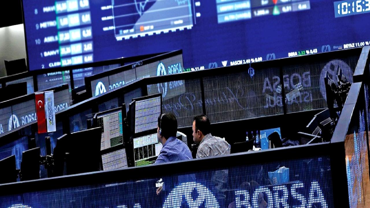 BIST 100 endeksindeki düşüş, yatırımcılar arasında endişe yarattı. Piyasalardaki gelişmeleri