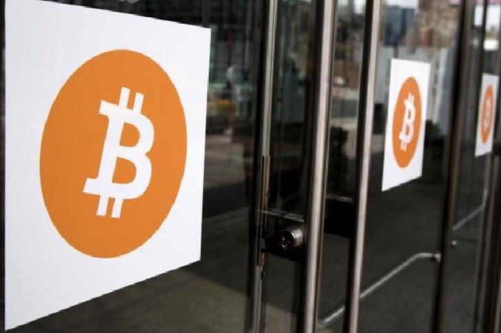 Bitcoin, ticaret savaşları nedeniyle dalgalanma yaşıyor. Piyasalardaki belirsizlikler, kripto para