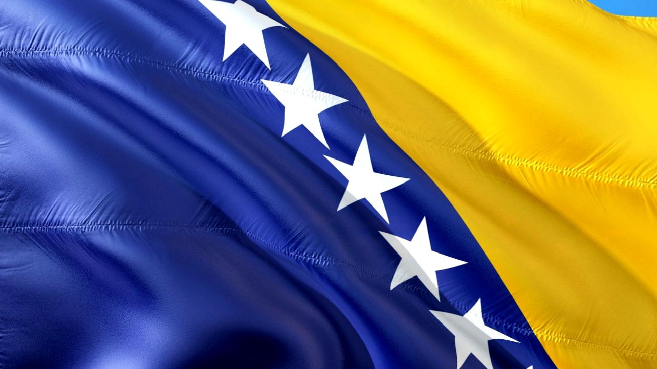 Bosna Hersek'teki siyasi gerginlikler ve diplomatik skandalların arka planını keşfedin,