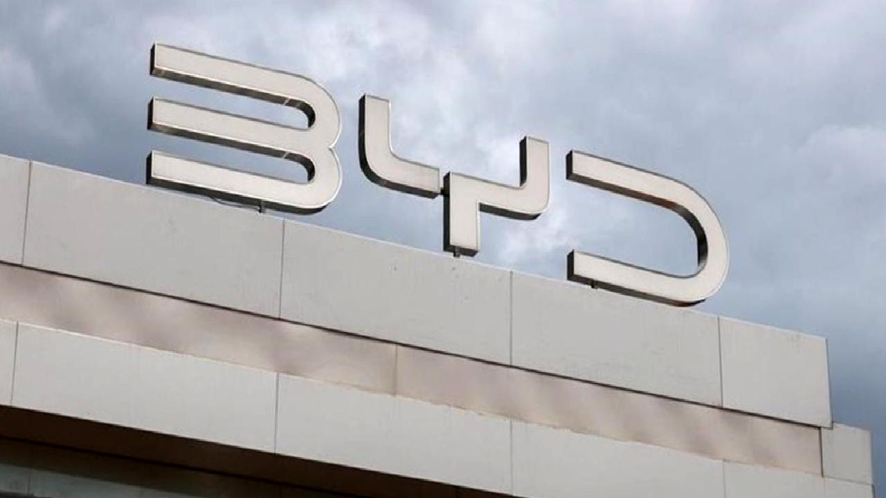 BYD, Avrupa pazarında Denza markasını tanıtarak elektrikli araç segmentinde yeni