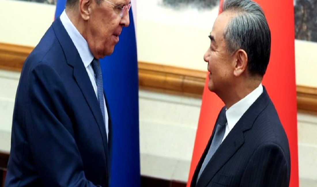 Çin Dışişleri Bakanı Vang'ın Rusya ziyareti, uluslararası ilişkilerdeki dinamikleri nasıl