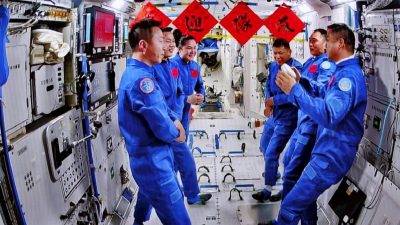 Çin uzay istasyonu görev teslim töreni ve en yeni gelişmeler
