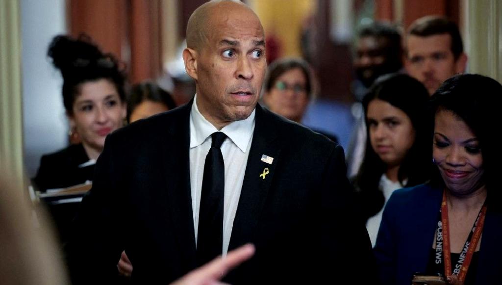 Cory Booker'ın Senato'daki tarihi konuşması, adalet, eşitlik ve değişim arayışını