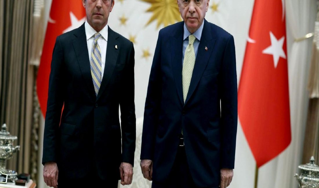 Cumhurbaşkanı Erdoğan, Fenerbahçe Başkanı Ali Koç'u kabul ederek spor ve