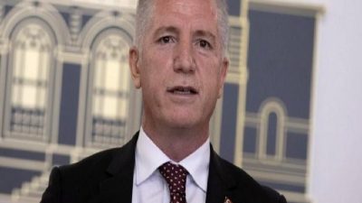 Deprem hakkında sosyal medya paylaşımlarına dikkat edin. Güvenli bilgi ve