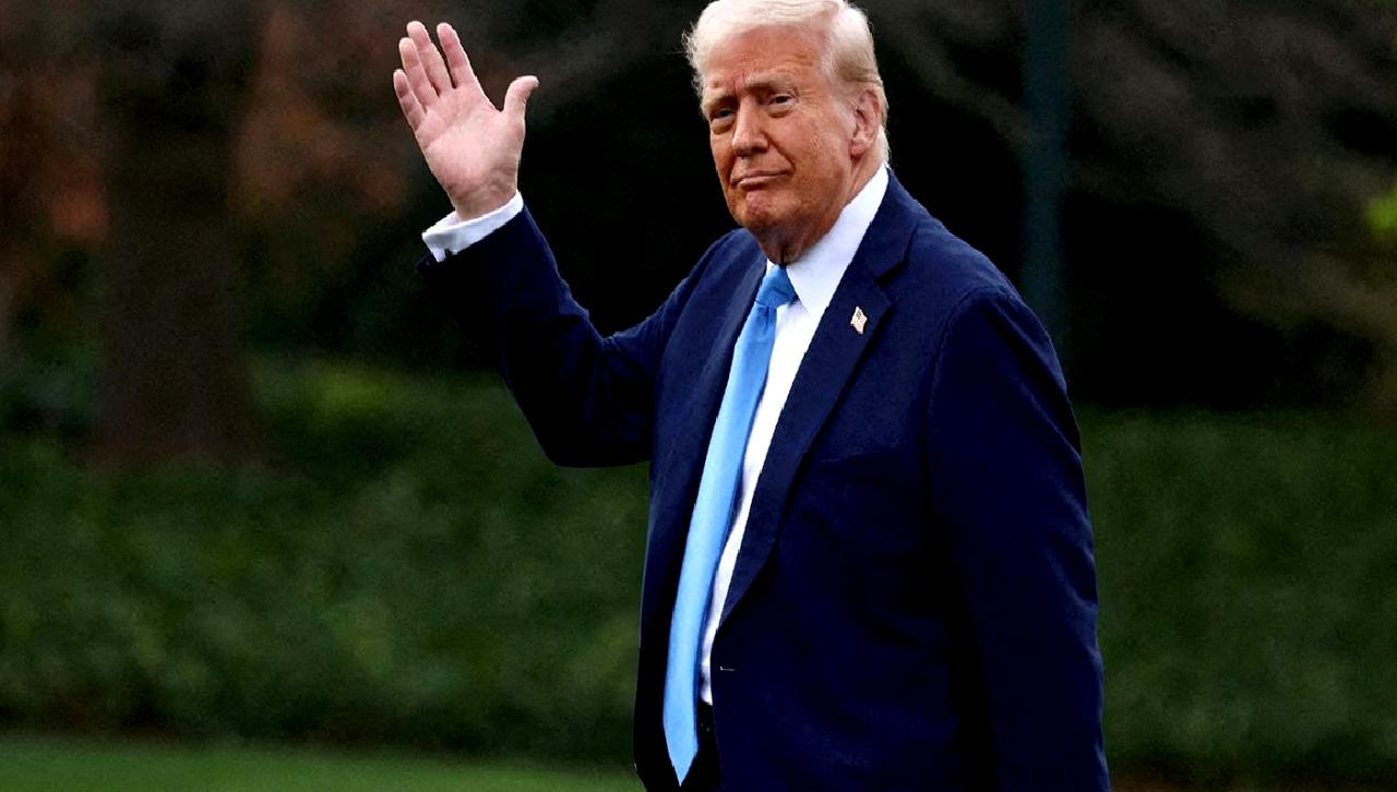 Donald Trump, Husilere sert bir uyarıda bulunarak, ateş etmeyi bırakmaları