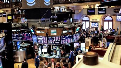 Dow Jones Endeksi'nin yükselişi, tarife belirsizlikleri ve ekonomik verilerin etkisiyle