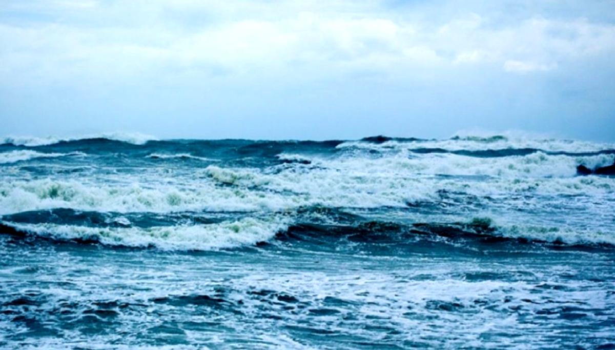 Dünya'nın okyanuslarının geçmişini ve renk değişimlerini keşfedin. Bu eşsiz denizlerin