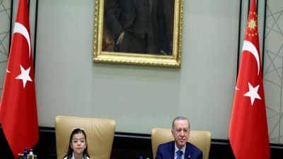 Erdoğan, 23 Nisan Ulusal Egemenlik ve Çocuk Bayramı'nı Cumhurbaşkanlığı Külliyesi'nde