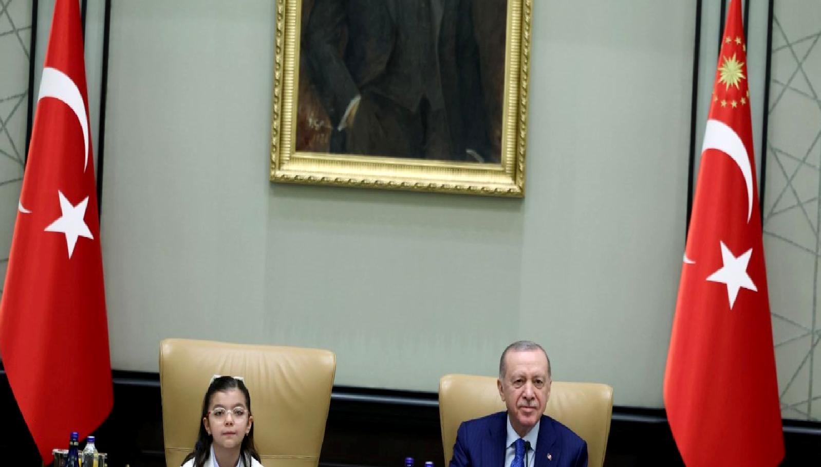 Erdoğan, 23 Nisan Ulusal Egemenlik ve Çocuk Bayramı'nı Cumhurbaşkanlığı Külliyesi'nde