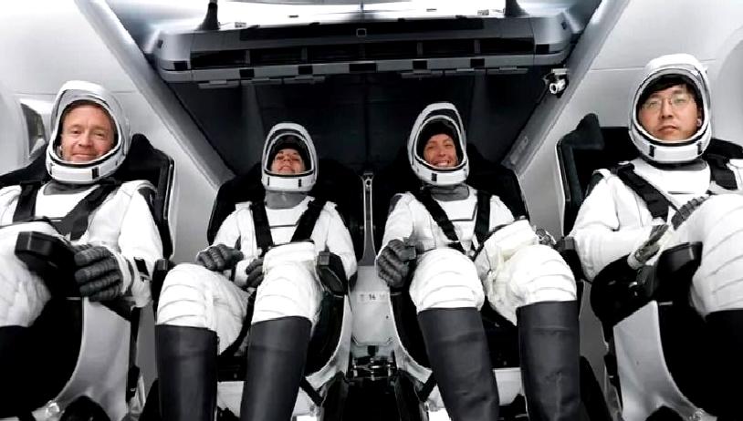 Evrenin Holografik Yapısı: Gerçek mi İllüzyon mu? Evrenin holografik yapısını keşfedin; gerçek mi yoksa bir illüzyon mu?