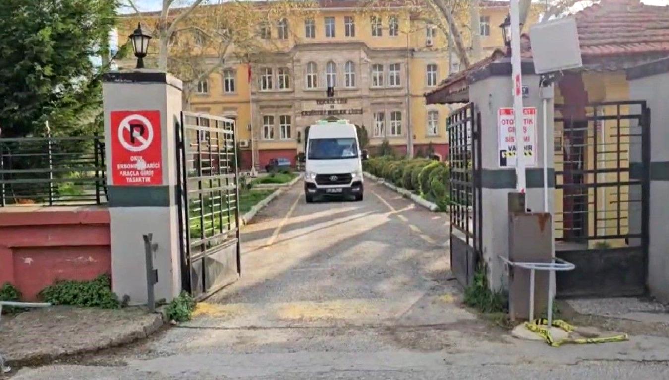 Gülden C.'nin sevgilisi tarafından bıçaklandığı iddialarıyla ilgili trajik ölümü, cinayet