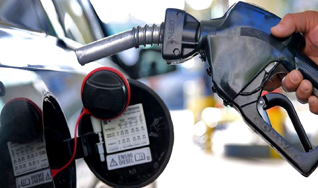 Nisan 2025'teki güncel akaryakıt fiyatları ve değişiklikler hakkında bilgilere ulaşın.