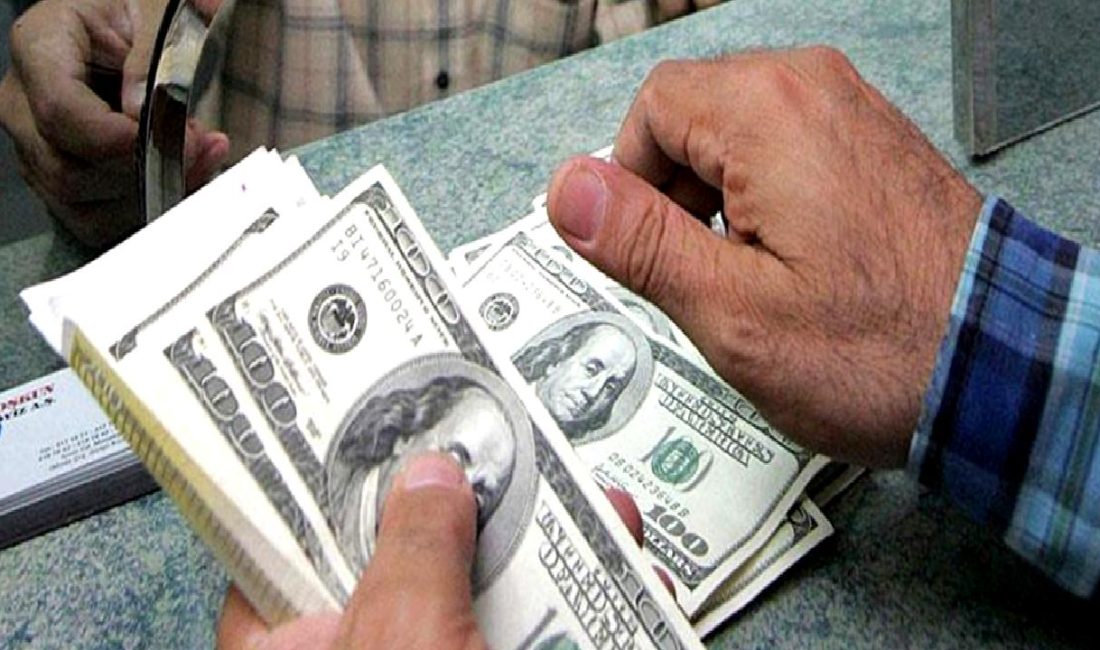 Güncel Dolar ve Euro Kurları (2 Nisan 2025) 2 Nisan 2025 itibarıyla güncel Dolar ve Euro kurlarını öğrenin.