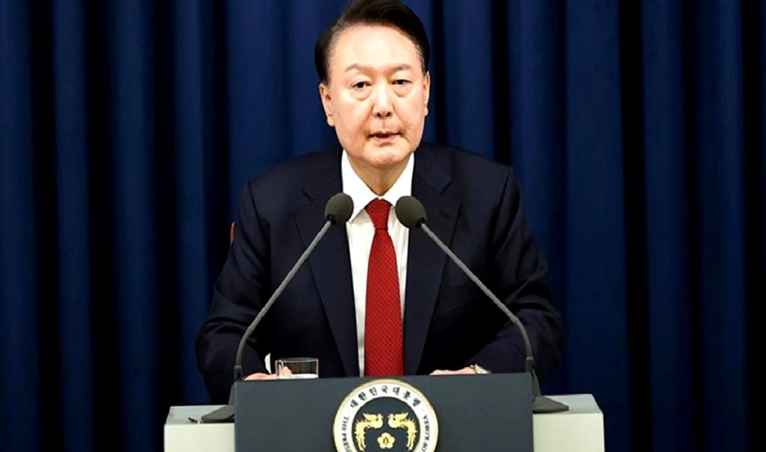 Güney Kore Anayasa Mahkemesi, Yoon Suk Yeol'un sıkıyönetim ilanını reddetti.