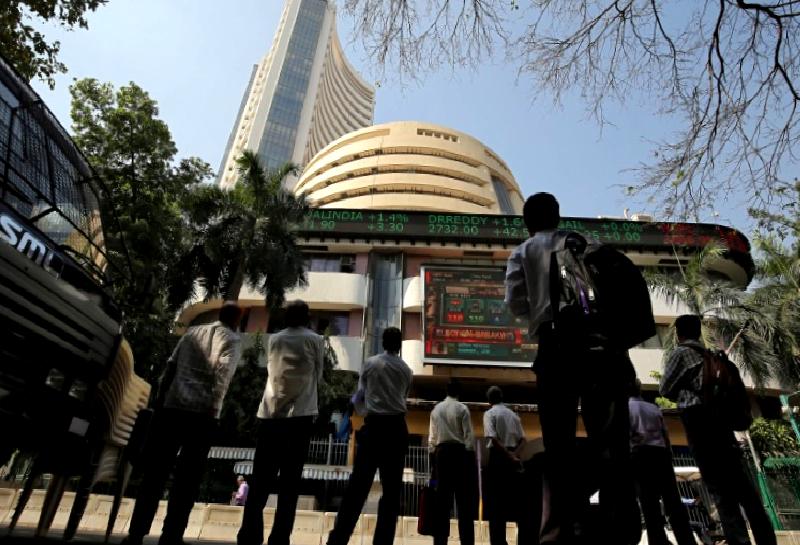 Hindistan'ın ihracatını etkileyen ABD tarifelerini keşfedin. Ekonomik ilişkiler ve ticaret